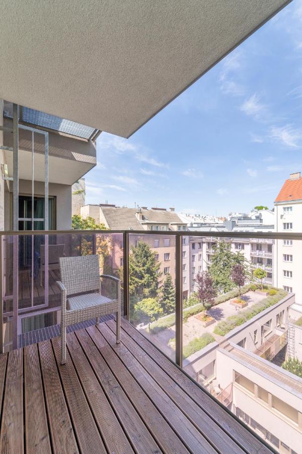 Pakat Suites Hotel Vienna Luaran gambar