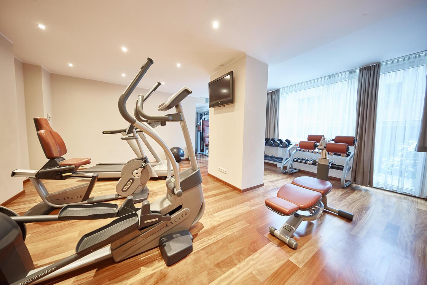 Pakat Suites Hotel Vienna Luaran gambar