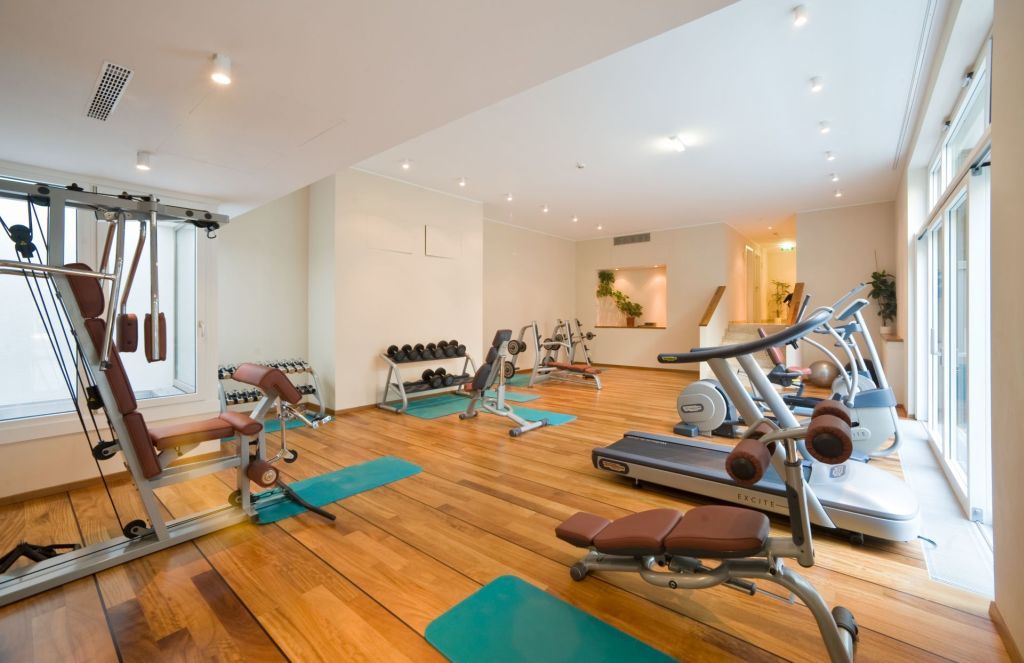 Pakat Suites Hotel Vienna Luaran gambar